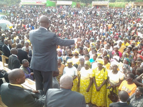 atupele crowds