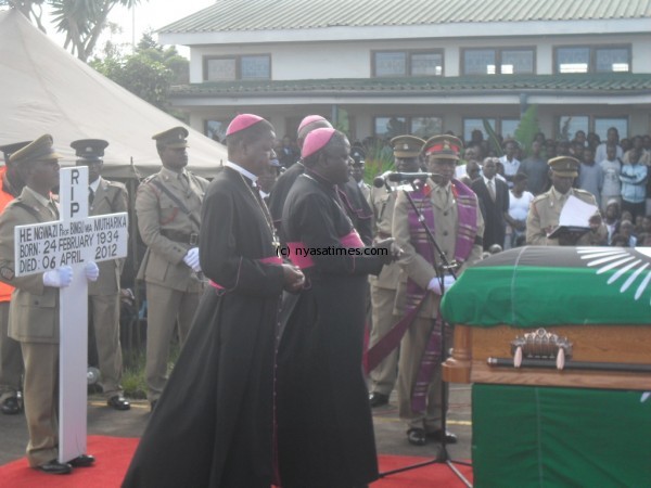 zuza pray for mutharika