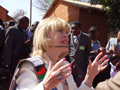 Dr Anne Cloag