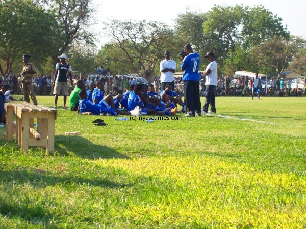 No dressing room at Kalulu Stadium as Nomads are sharing notes on recess time