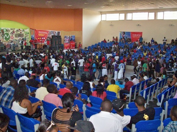 Part of the audience that attended the show at Robin_s Park