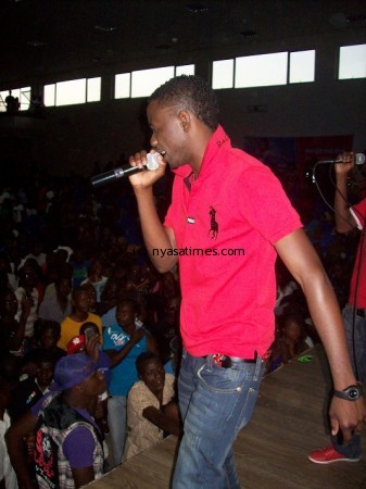 Piksy launching his album in style