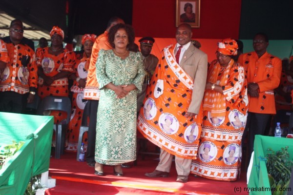 A former DPP member and Bertha Masiku of UDF being welcomed into PP