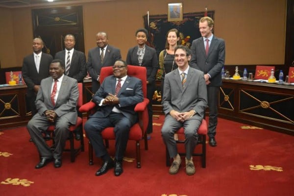 Mutharika and the visiting Flanders government officials