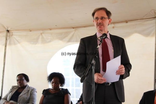 Baum: "There are no political criteria linked to budget support in Malawi