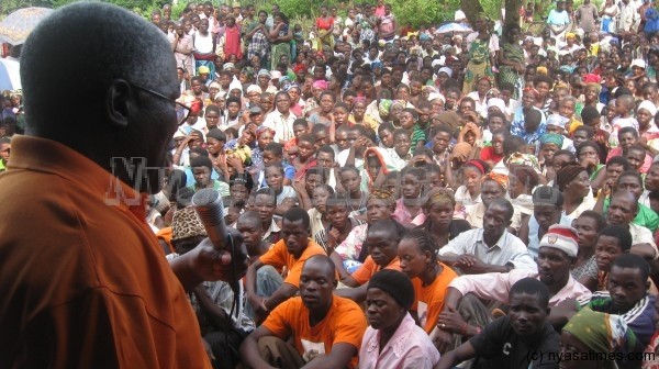 Brown Mpinganjira addressing the crowds in Mulanje