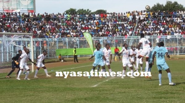 Bankers launch an attack on Wandeders goal, Pic Alex Mwazalumo