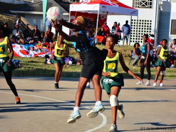 Beatrice Kadango posses the ball....Photo Jeromy Kadewere