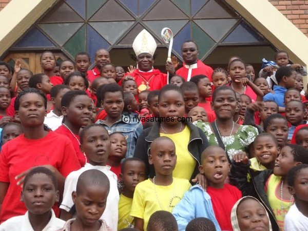 Bishop Msusa with the children