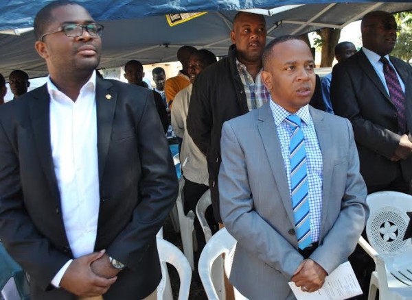 Blantyre City Mayor Noel Chalamanda (right) was also present...Photo Jeromy Kadewere.