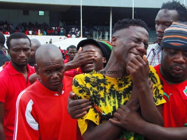  Bullets-defender-Miracle-Gabeya-in-tears...Photo-Jeromy-Kadewere