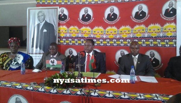 Chakwera address the news conference to confirm Jumbe's expulsion from MCP