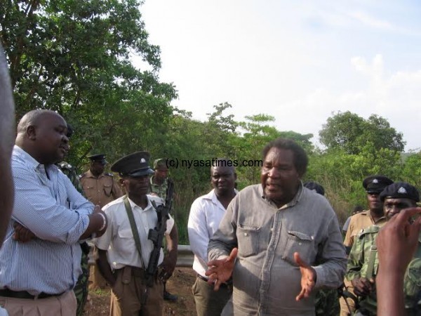 Chief explaining why they need to enter.-Photo by Tiwonge Kumwenda, Nyasa Times