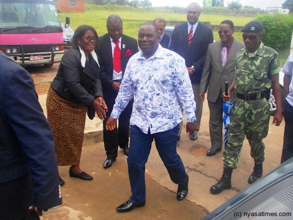 Chihana arriving at Kamuzu stadium....Photo Jeromy Kadewere