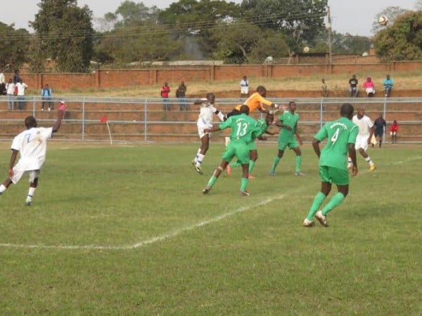 Chikwenga flies high to purry a dangerous ball, Pic Alex Mwazalumo