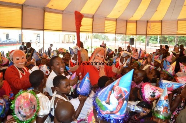 Children enjoying with Father Christmas at Kamuzu Palace - Pic by Stanley Makuti