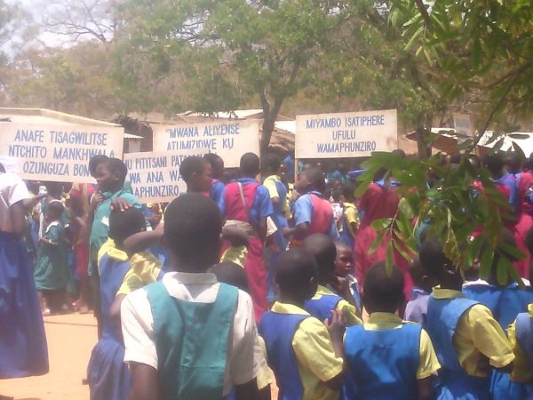  Children-march-on-the-day-in-Ntchisi-1