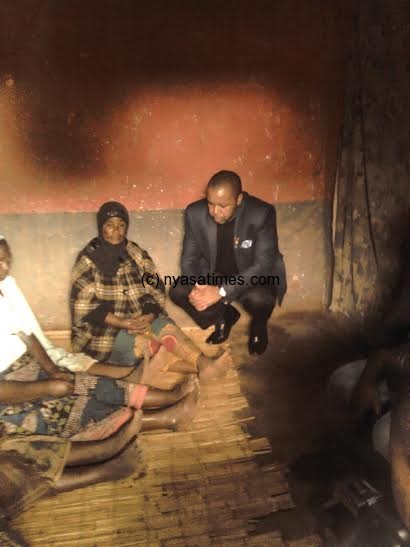 Malaiw VP Chilima consoles the bereaved family