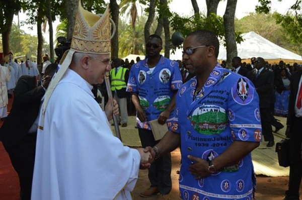 Chilima with Archbishop Julio Murat, the Apostolic Nuncio to Malawi and Zambia