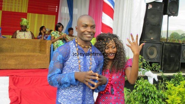 Chipuwa and Dinna are engaged .Pic by Jeromy Kadewere, Nyasa Times