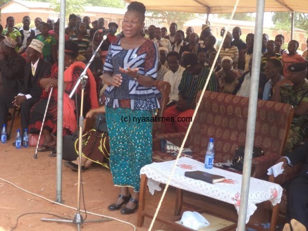 Chiumia speaking at the fuction,Pic by Sellah Singini