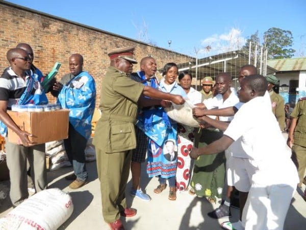 DPP youth wing donating to Mzuzu prison