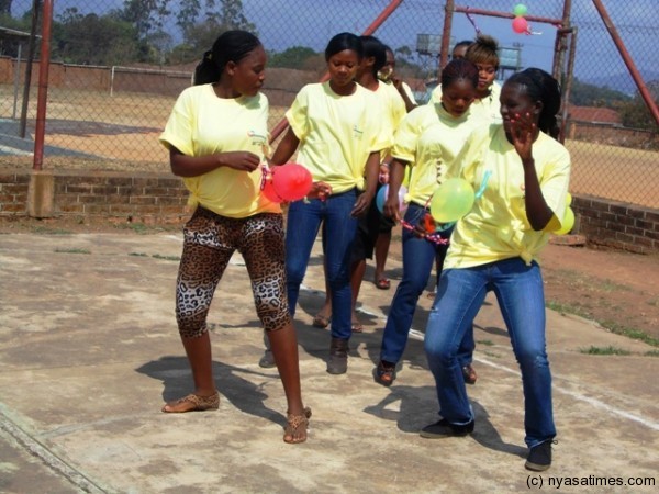 Dancing queens  as they wait longer for league throw off..Photo Jeromy Kadewere