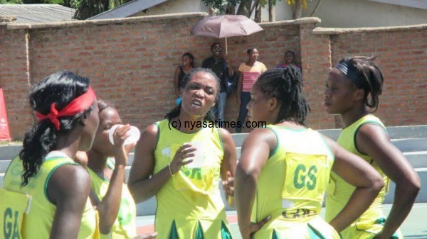 Diamonds discuss ideas of taming Tigresses