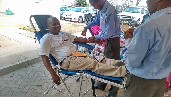 Dickson Makhumba donating blood.