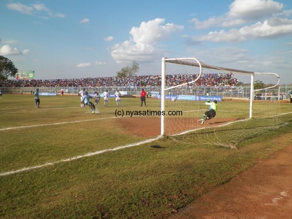 Eagles goalie Chakonda Majanga in a futile a ... lira's penalty kick, Pic Alex Mwazalumo