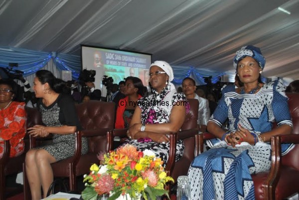 First lady Mrs Mutharika  (right) with other SADC first ladies