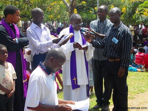 Fr Benito Masuwa led the congregation at St Pius Parish....Photo Jeromy Kadewere