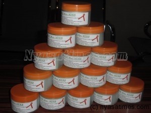  Garani Mw1  herbs: 'Cures  Aids'