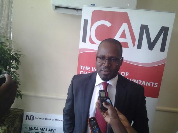 ICAM Vice President Henry Chowawa speaking to reporters soon after announcing the hiking of Mazengera Award