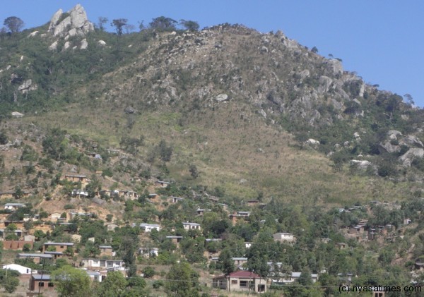 Illegal houses at the foot of Soche Mountain
