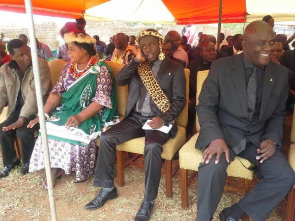 Inkosi Gomani V and UDF secretary general Kandi Padambo (right) at the funeral