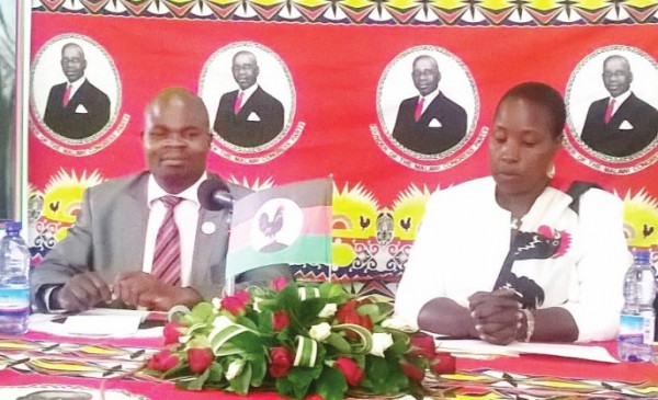Thyolera (left) and Kabwila addressing a news conference