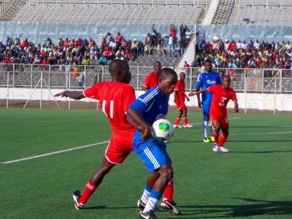 Fighting for the ball......Photo By Jeromy Kadewere