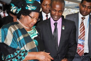 JB and Industry and Trade Minister Sosten Gwengwe 
