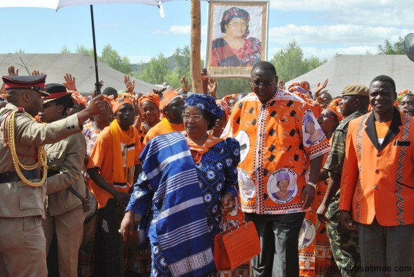 JB arrives at the venue accompanied by the Vice President Khumbo Kachali