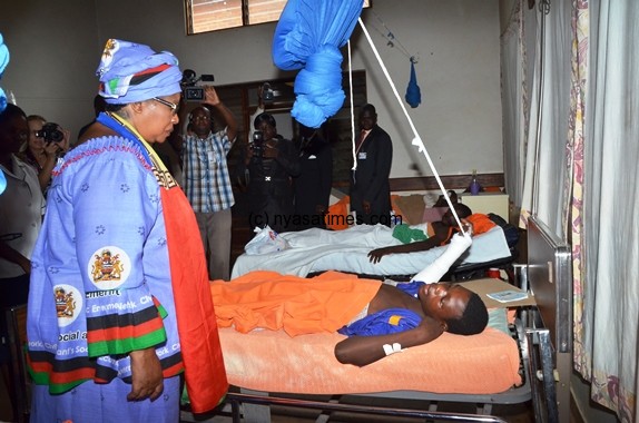 JB cheering the sick at Malamulo hospital