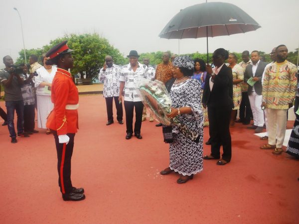 JB laying a wreath at Mill's grave, accompanied by Ghana Foreign Minister