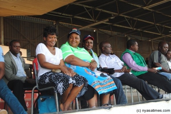 Jean Kalirani came to drum up support to her Mponela ....Photo Jeromy Kadewere
