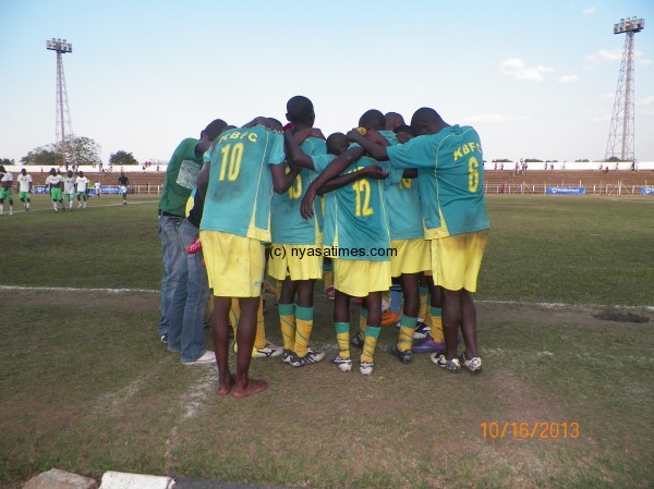 KB says a prayer after the game, Pic Leonard Sharra, Nyasa Times