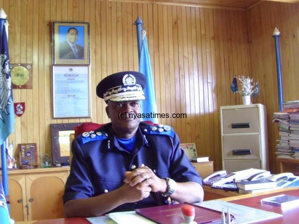 Police chief Lexon Kachama: Cops deducted