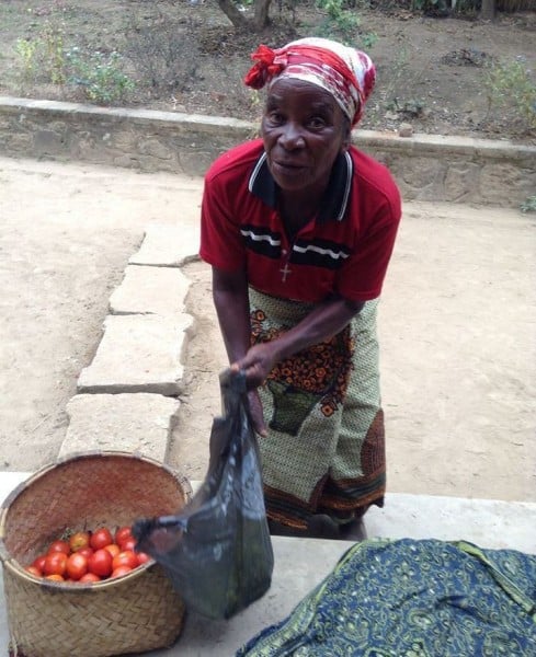 Kaliatis mother selling tomato