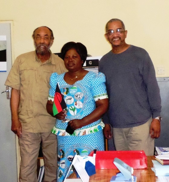 Karonga-DC-Rosemary-Moyo-poses-with-Rev-Forest-Moore-left-and-Deacon-Joseph-Bunton-in-her-office-Pic-by-McCarthy-Mwalwimba-Mana.