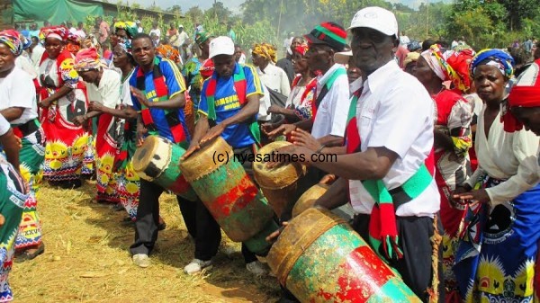 Kwacha kwayela! Drum beaters doing what the know best.- Photo Jeromy Kadewere