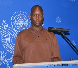 MISA  Malawi vice Chairperson Thom Khanje condemns arrest and irresponsible journalist