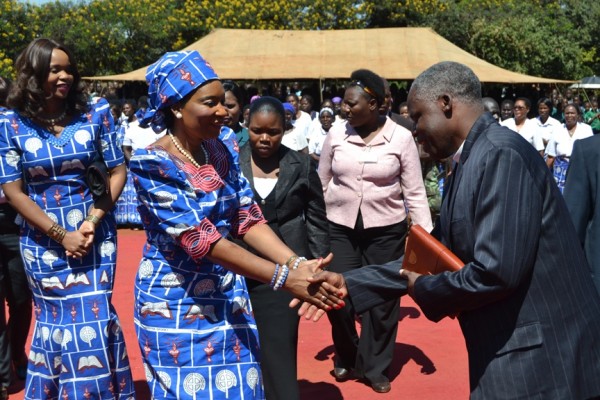 First Lady  being congraturated by CCAP Synod, Moderator, Dr. Chatha Msangaambe, at Malingunde School for the Blind in Lilongwe(c) Abel Ikiloni, Mana 